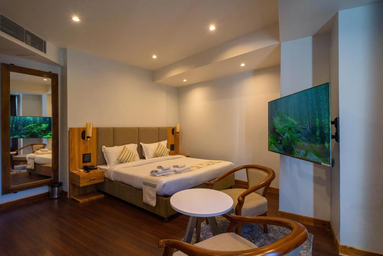 Āīzawl Emerald Hotel מראה חיצוני תמונה